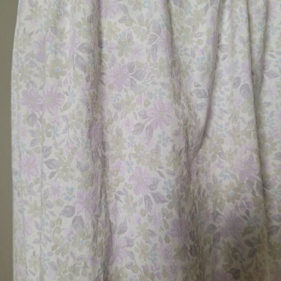 Handmade floral prarie skirt with lace trim - Picture 9 of 12